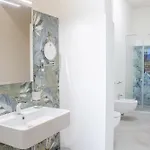 ゲストハウス Porta Trapani & エーリチェ