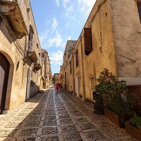 Porta Trapani & Pensionat Erice
