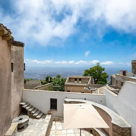 Porta Trapani & 3*